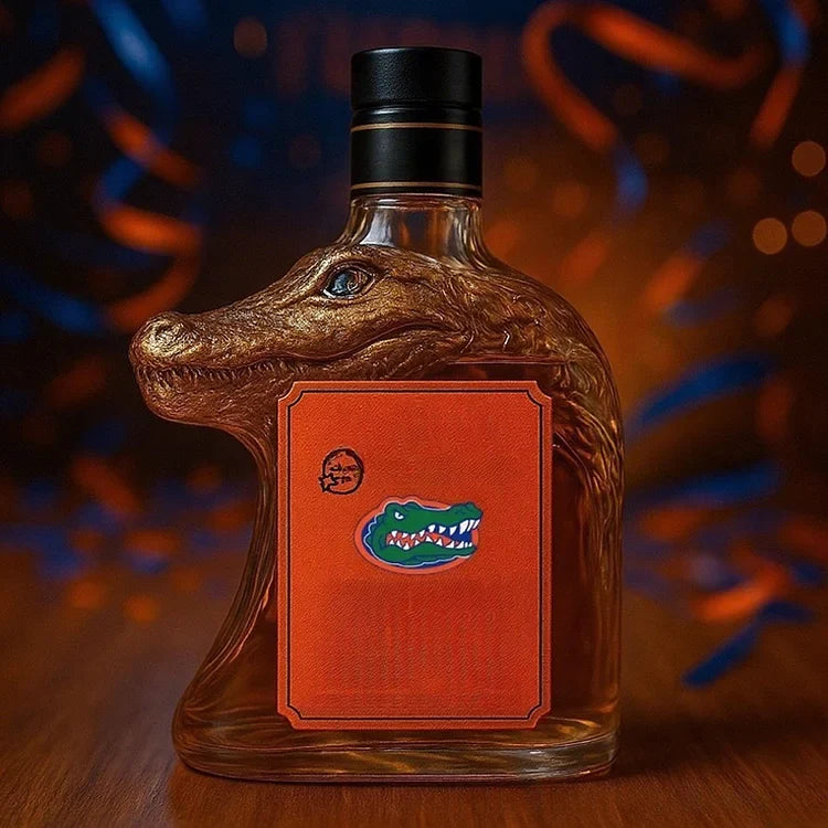 Cálice de whisky em forma de crocodilo